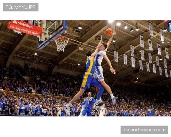 库珀·弗拉格在换防与篮下保护上与文班亚马差异明显