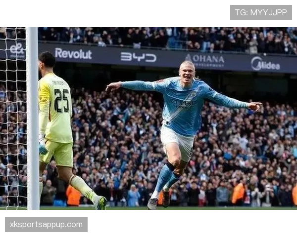 哈兰德只会虐弱队？强强对话表现差距究竟在哪