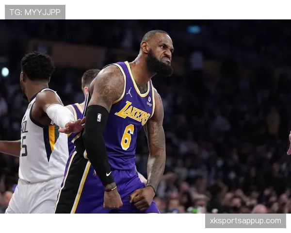 伊塞亚·托马斯突破效率提升显著助湖人关键回合得分爆发