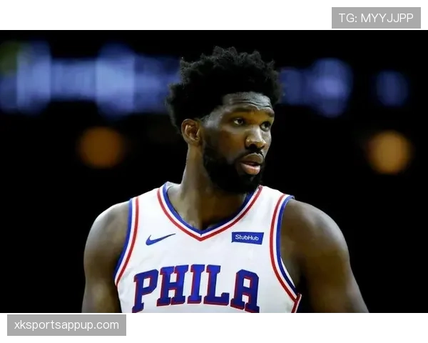 恩比德挡拆拉开内线空间 成为76人攻防核心区别于字母哥