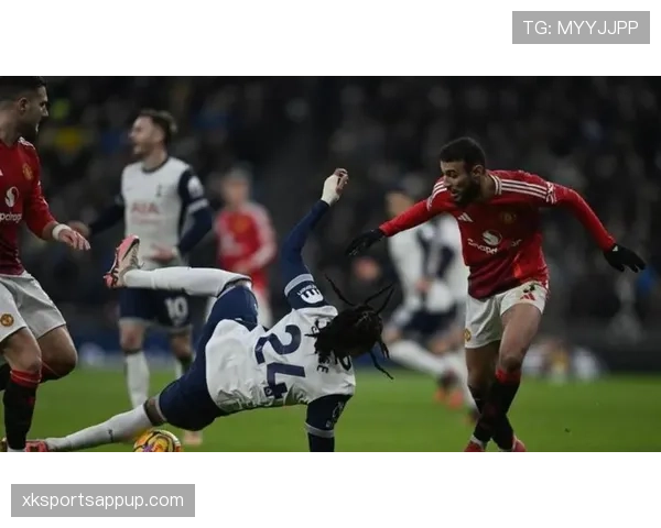 曼联高位压迫战术与防线暴露问题，对赛季走势形成制约